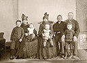 Anne Margrethe Nielsdatter (Sonnich Thomsens mor) med familie.