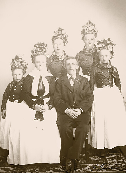 Sønderho, Fanø: Gjøsses Hans og Smeds Ablen. Bryllupsbillede 10/7 1896